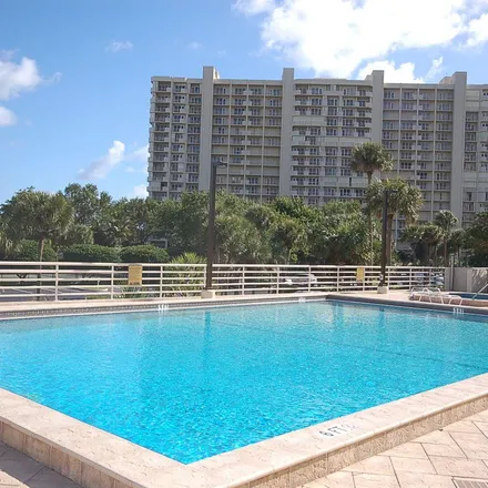 Image 9 - Northeast Spanish River Boulevard, Lake Rogers Isle, Boca Raton, FL 33487, USA - Apartment for rent