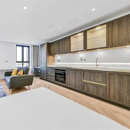Rent this studio apartment on Church Street in London, W2 1LH