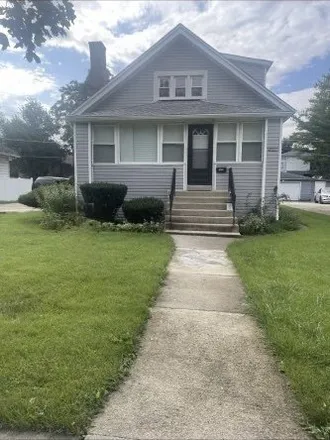 Buy this 4 bed house on 1462 South 17th Avenue in Maywood, IL 60153