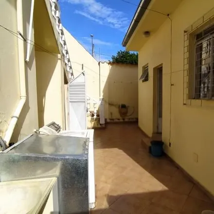 Buy this 4 bed house on Rua Paraíba in Centro, Divinópolis - MG