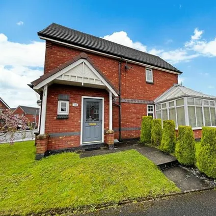 Buy this 3 bed duplex on Ingleby Close in Westhoughton, BL5 3QZ
