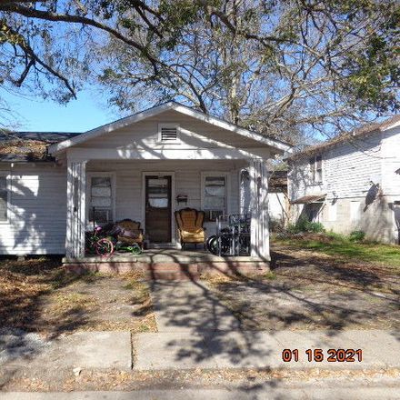 Rent this 2 bed house on 512 Sofas St in New Iberia, LA
