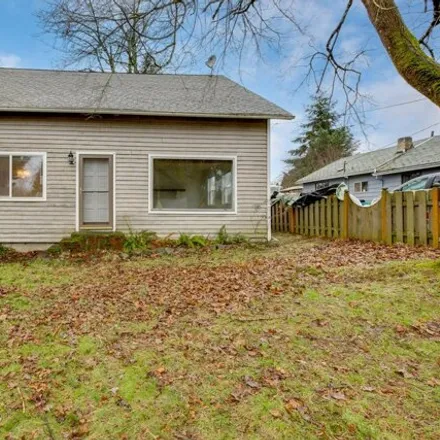Buy this 2 bed house on 127 Southeast 106th Avenue in Portland, OR 97216