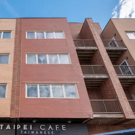 Rent this 3 bed house on Taipei Cafe in 2609 South Halsted Street, Chicago