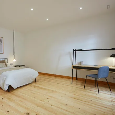 Rent this 2 bed apartment on Carrer de Santa Carolina in 64, 08025 Barcelona