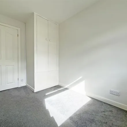 Image 2 - Stiles Road, Arnold, NG5 6RE, United Kingdom - Apartment for rent