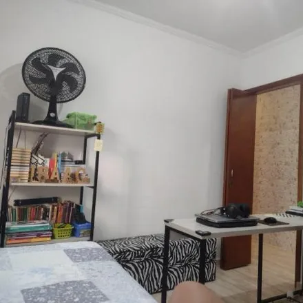 Buy this 3 bed house on Rua São Bento in Jardim Bela Vista, Osasco - SP