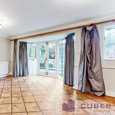 Image 4 - 32 Ridgeway Gardens, London, N6 5XR, United Kingdom - Duplex for rent