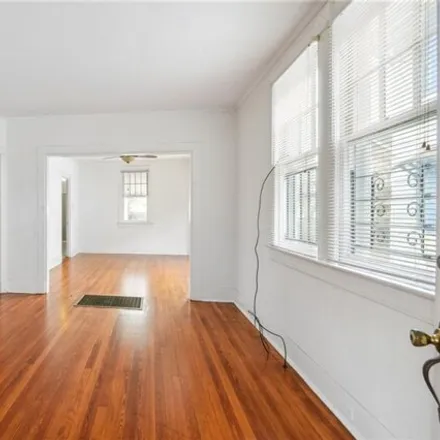 Image 5 - 2117 Broadway Street, New Orleans, LA 70118, USA - House for sale