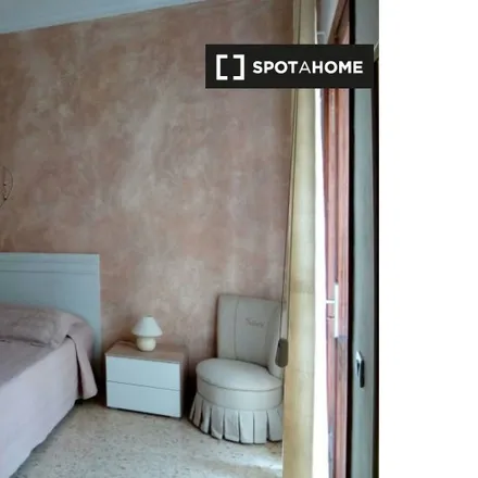 Rent this 2 bed room on Túnel Julio Luengo in 35907 Las Palmas de Gran Canaria, Spain