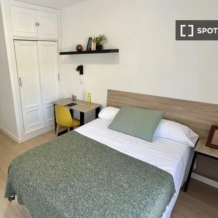 Rent this 6 bed room on Hospital Central de la Defensa Gómez Ulla. in Calle del Doctor Urquiola, 28047 Madrid
