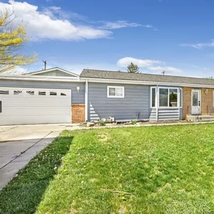 Buy this 3 bed house on 628 Robbins Avenue in Twin Falls, ID 83301
