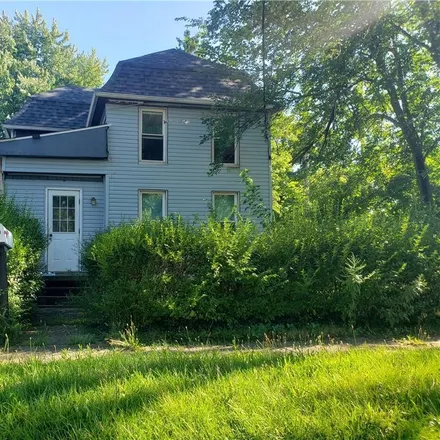 Buy this 2 bed house on 405 Bliss Avenue in Conneaut, OH 44030
