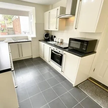 Image 3 - Holdings Road, Sheffield, S2 2RD, United Kingdom - Duplex for sale