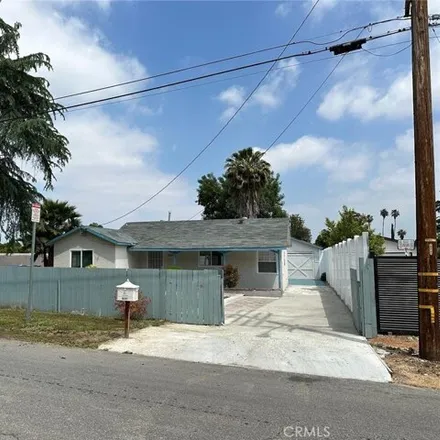 Rent this 2 bed house on Topham Bridge (Caballero Creek) in Topham Street, Los Angeles