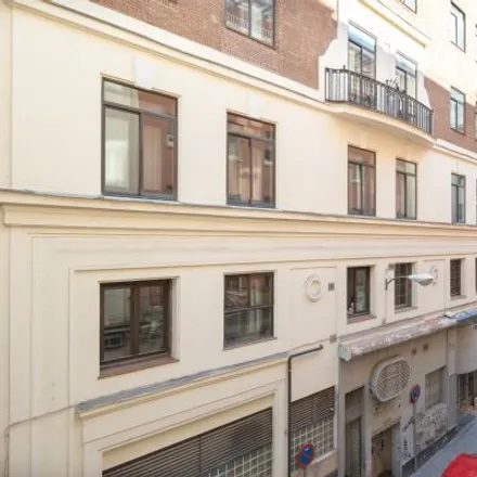 Image 5 - Calle de Leganitos, 24, 28013 Madrid, Spain - Apartment for rent