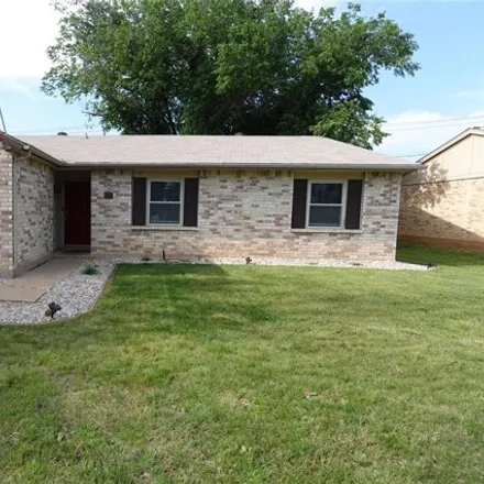 Rent this 3 bed house on 7021 Greenview Circle North in Fort Worth, TX 76120