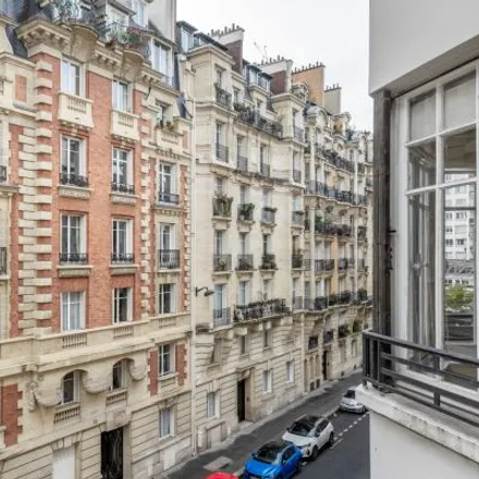 Image 6 - 7 Square Desaix, 75015 Paris, France - Apartment for rent