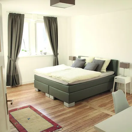 Rent this 3 bed apartment on Wohnhaus Fischer in An der Christ-König-Kirche 19, 66119 Saarbrücken
