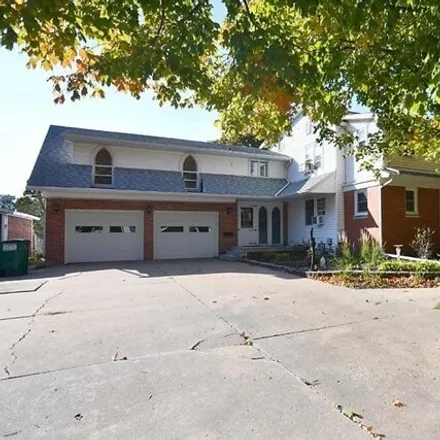 Image 2 - 639 North State Street, Geneseo, IL 61254, USA - House for sale