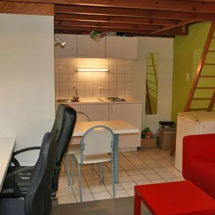 Rent this 1 bed apartment on Sint-Denijsestraat 174A in 8500 Kortrijk, Belgium