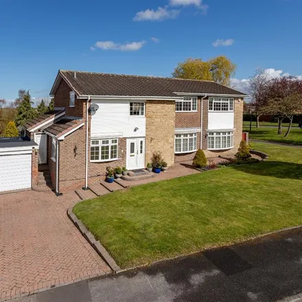 Buy this 4 bed house on West Moor Close