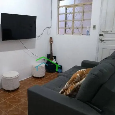 Buy this 1 bed house on Rua Renê Fernandes in Vila Velloso, Carapicuíba - SP