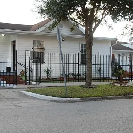 Image 2 - 3804 Garrow St, Houston, Texas, 77003 - House for sale