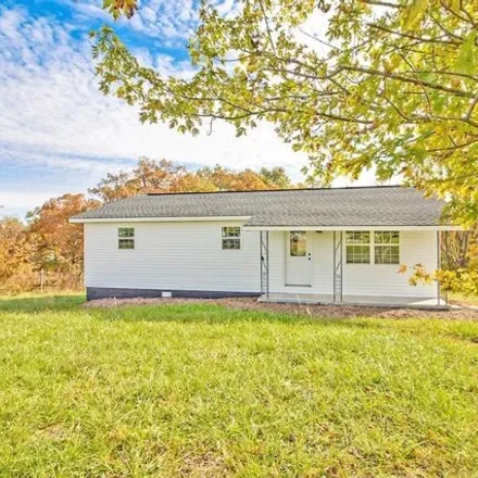 Buy this 3 bed house on 551 Harding Road in Jamestown, Fentress County