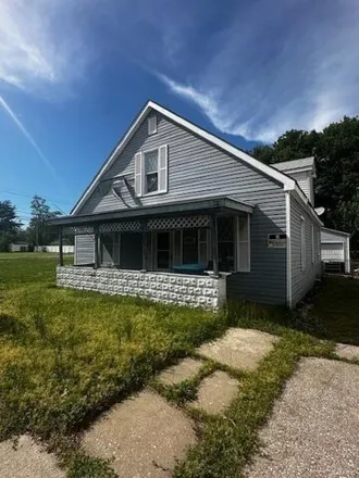 Buy this 4 bed house on 81 West Penning Avenue in Wood River, IL 62095