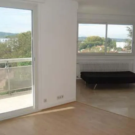 Rent this 5 bed apartment on 6 Rue de Savoie in 38300 Bourgoin-Jallieu, France