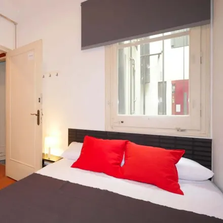 Rent this 1 bed room on Carrer de València in 95, 08029 Barcelona