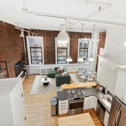 Image 2 - 82 Reade Street, New York, NY 10013, USA - Apartment for sale