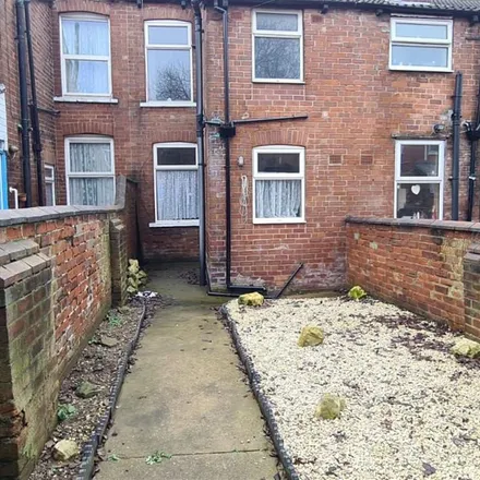 Rent this 2 bed townhouse on Jubilee Road in Doncaster, DN1 2UD