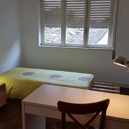 Rent this 1 bed apartment on Blinha Retrosaria in Rua Comendador Campos Melo, 6200-065 Covilhã