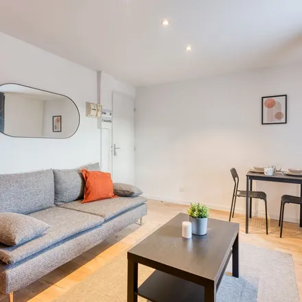 Rent this 2 bed apartment on 3 Place de la Croix Rouge in 59200 Tourcoing, France