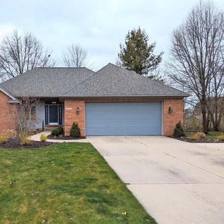 Buy this 5 bed house on 4532 Hidden Ridge Drive in Georgetown Charter Township, MI 49426