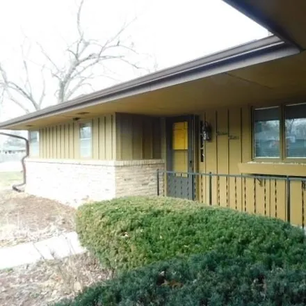 Rent this 5 bed house on 1326 Eastview Road in Rockford, IL 61108