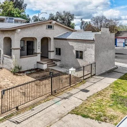 Buy this 6 bed house on Church of God in North First Street, Fresno