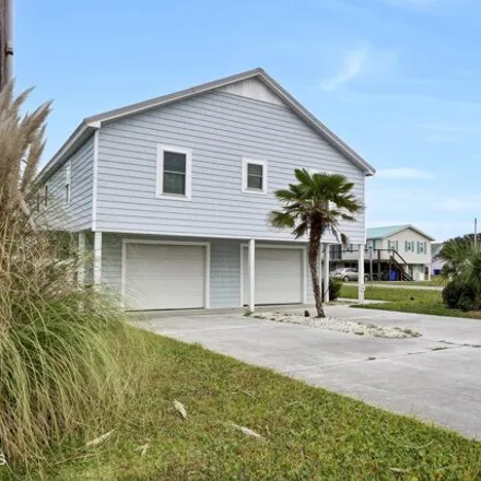 Image 6 - 7013 Canal Street, West Onslow Beach, Surf City, NC 28445, USA - House for sale