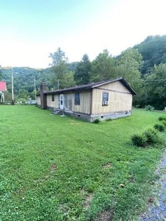 Image 2 - 160 Right Street, Kimper, Pike County, KY 41539, USA - House for sale