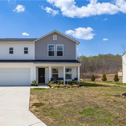 Buy this 4 bed house on Robins Nest Drive in Hamlet Lakes, Asheboro