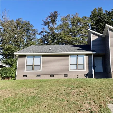 Buy this 3 bed house on 5948 Laguna Drive in Fayetteville, NC 28314