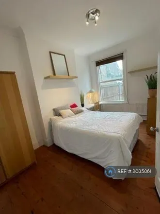 Image 5 - 1 Glasford Street, London, SW17 9HL, United Kingdom - House for rent