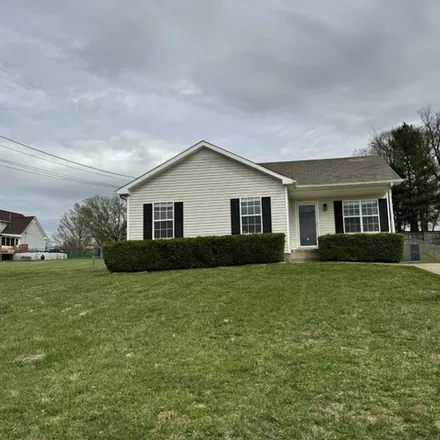 Rent this 3 bed house on 3381 Summerfield Drive in Clarksville, TN 37042