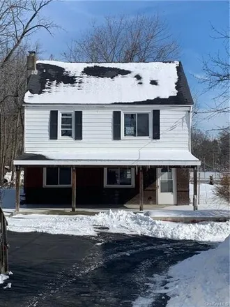 Rent this 4 bed house on 7 South Street in Village of Washingtonville, NY 10992