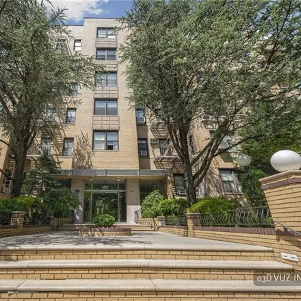Image 2 - 1347 Ocean Parkway, New York, NY 11230, USA - Condo for sale