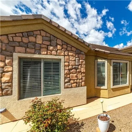 Buy this 3 bed house on 3353 Vitabella Way in Kingman, AZ 86401