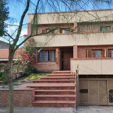 Buy this 6 bed house on José Roque Funes 2341 in Villa Centenario, Cordoba