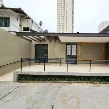 Rent this studio house on Avenida Jandira 800 in Indianópolis, São Paulo - SP